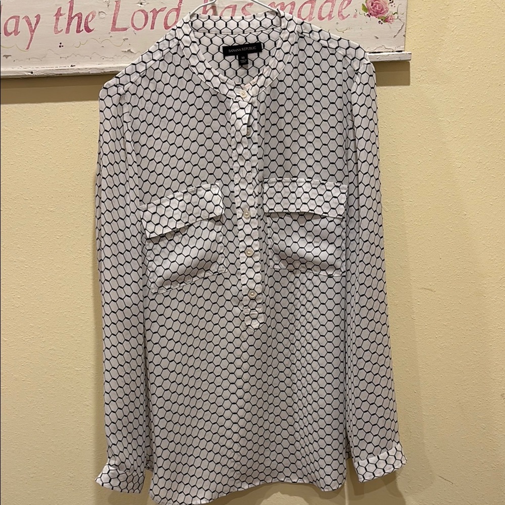 Black and White Patterned Men's Shirt